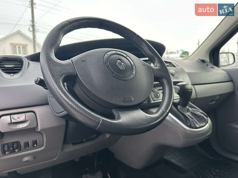 Минивэн Renault Scenic 2006 в Виннице