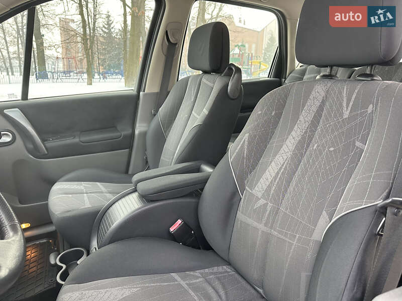 Минивэн Renault Scenic 2006 в Виннице