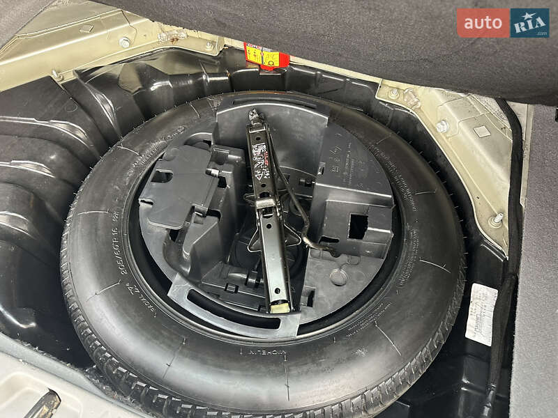 Минивэн Renault Scenic 2006 в Виннице