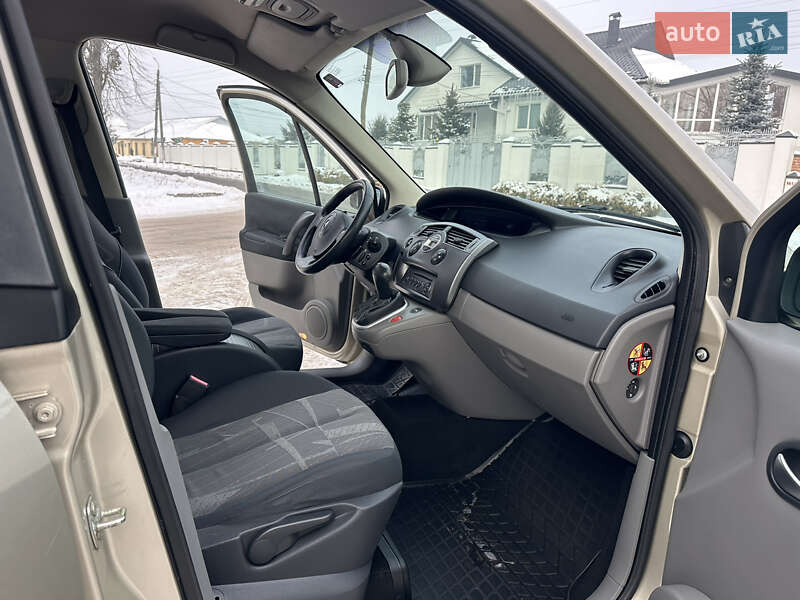 Минивэн Renault Scenic 2006 в Виннице