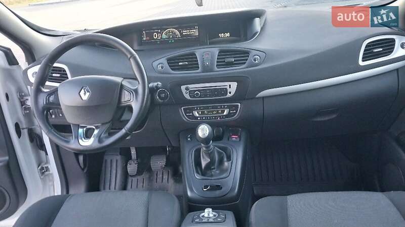 Минивэн Renault Scenic 2013 в Луцке