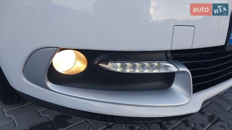 Минивэн Renault Scenic 2013 в Луцке