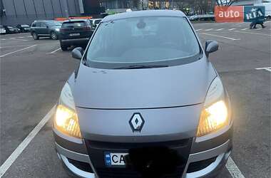 Мінівен Renault Scenic 2010 в Умані