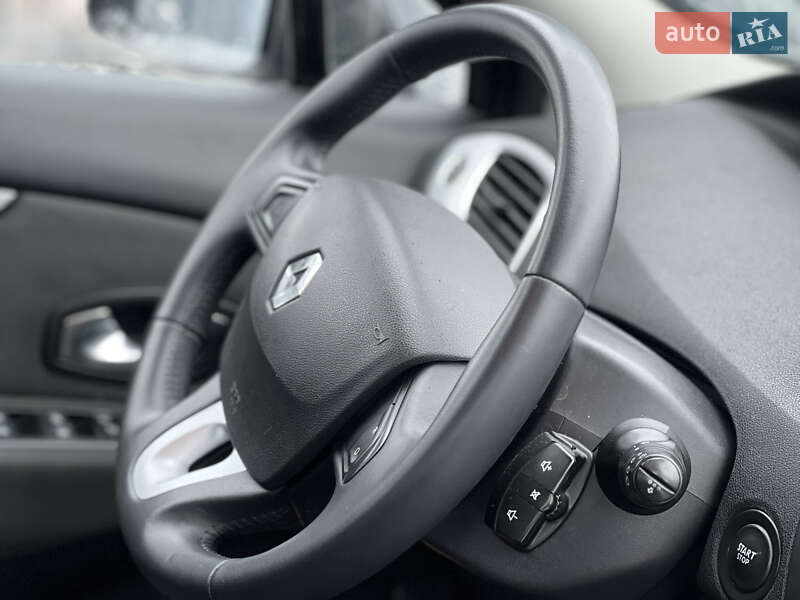 Минивэн Renault Scenic 2010 в Луцке