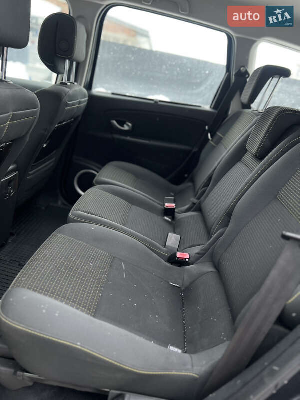 Минивэн Renault Scenic 2010 в Луцке