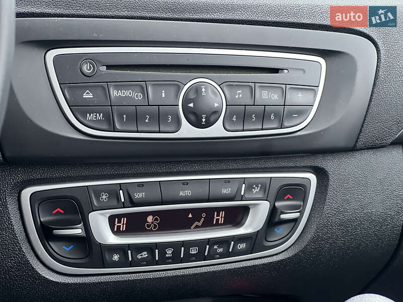 Минивэн Renault Scenic 2010 в Луцке