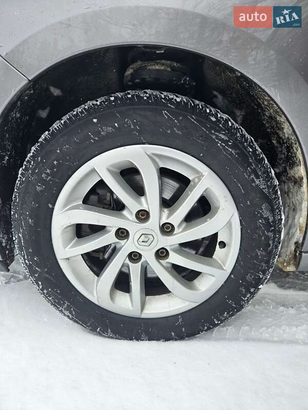 Минивэн Renault Scenic 2014 в Любешове фото 32 Минивэн Renault Scenic 2014 в Любешове