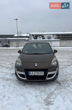 Мінівен Renault Scenic 2011 в Києві