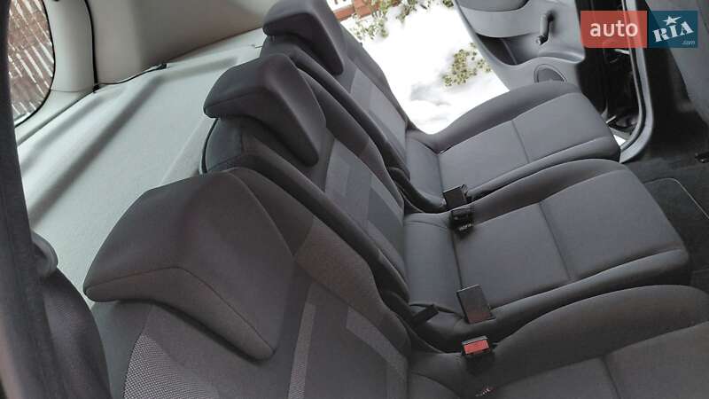 Минивэн Renault Scenic 2010 в Луцке фото 29 Минивэн Renault Scenic 2010 в Луцке