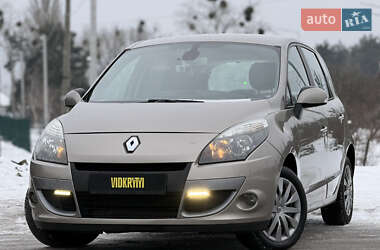 Минивэн Renault Scenic 2011 в Киеве