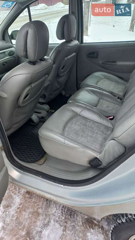 Минивэн Renault Scenic 2001 в Нежине
