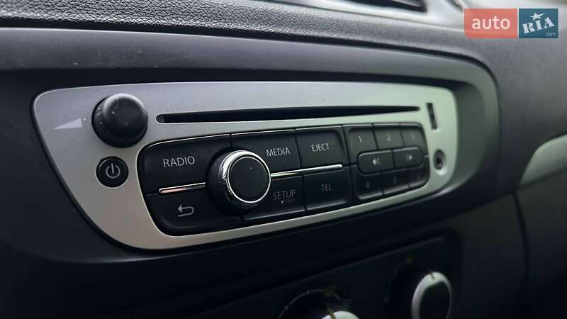 Минивэн Renault Scenic 2017 в Киеве