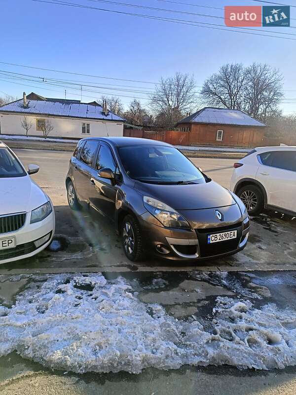 Renault Scenic 2011