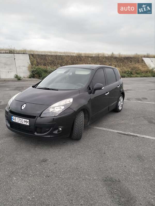 Минивэн Renault Scenic 2010 в Днепре