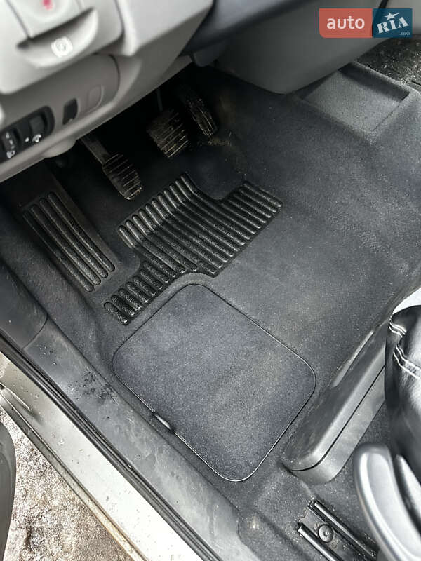 Мінівен Renault Scenic 2006 в Хмельницькому фото 13 Мінівен Renault Scenic 2006 в Хмельницькому