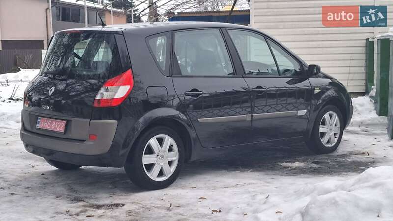 Минивэн Renault Scenic 2005 в Дубно
