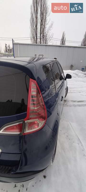 Минивэн Renault Scenic 2011 в Луцке