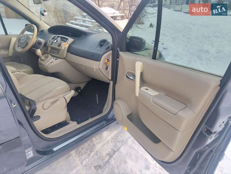 Минивэн Renault Scenic 2006 в Луцке