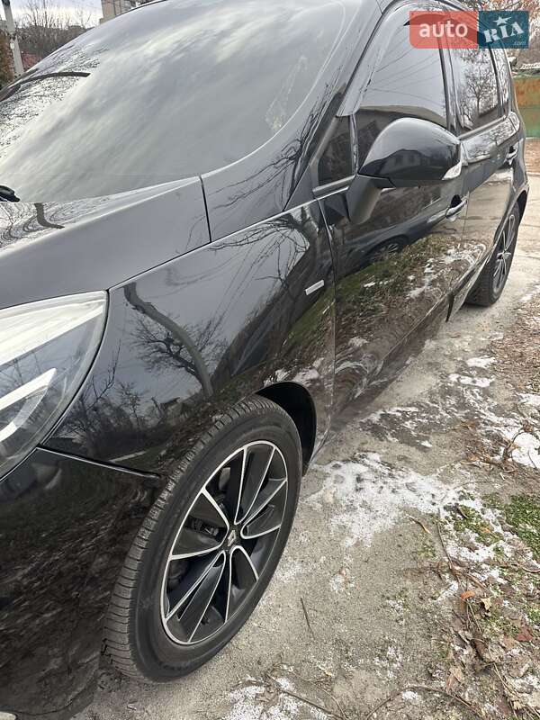 Минивэн Renault Scenic 2012 в Днепре