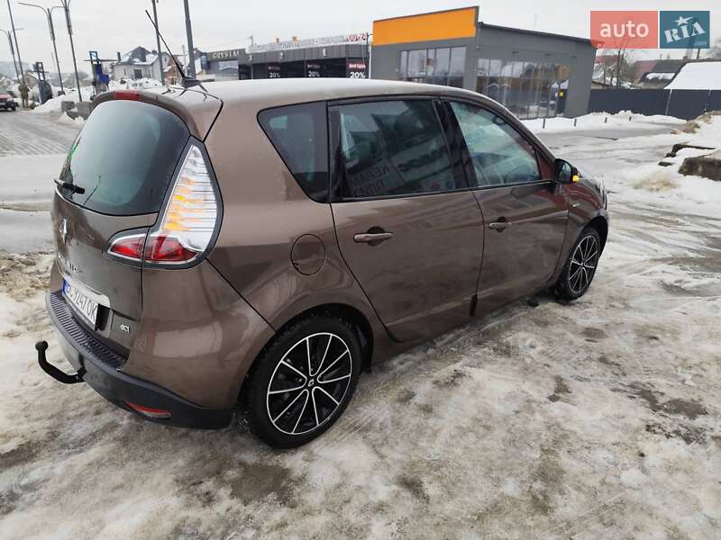 Минивэн Renault Scenic 2012 в Дрогобыче