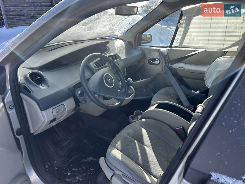 Минивэн Renault Scenic 2006 в Киеве