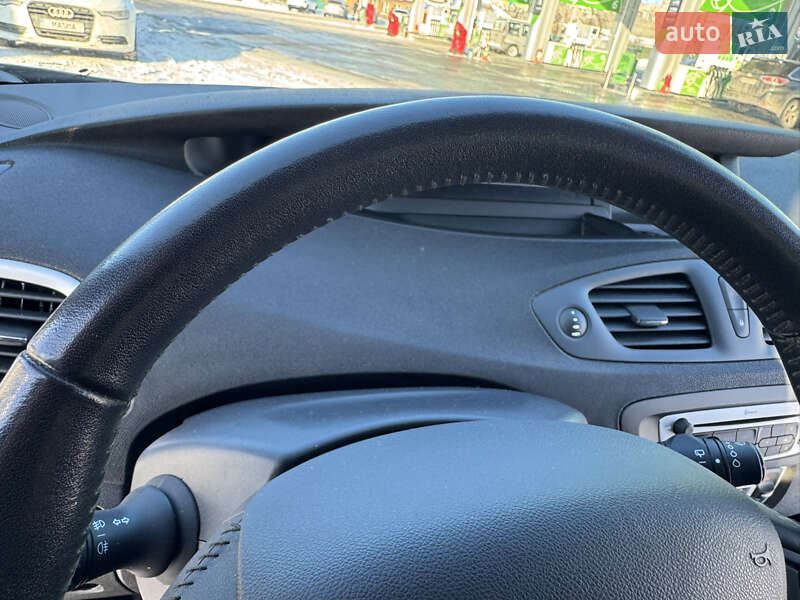 Минивэн Renault Scenic 2015 в Виннице