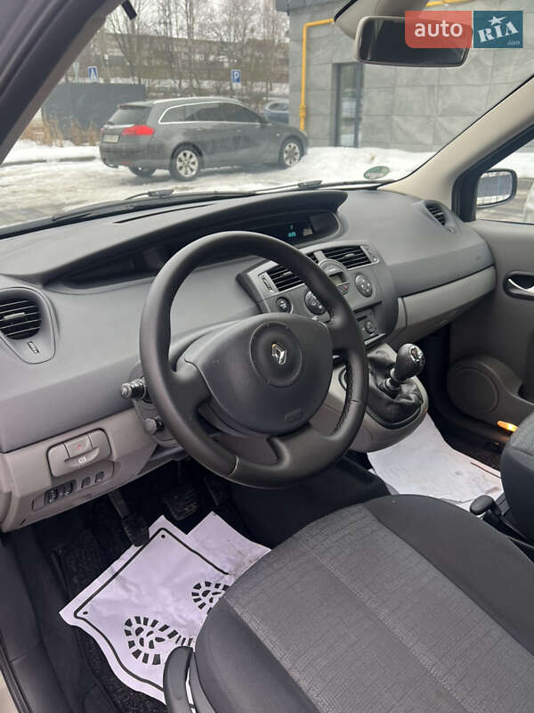 Минивэн Renault Scenic 2007 в Луцке
