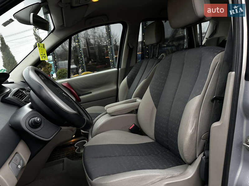 Минивэн Renault Scenic 2005 в Львове фото 10 Минивэн Renault Scenic 2005 в Львове