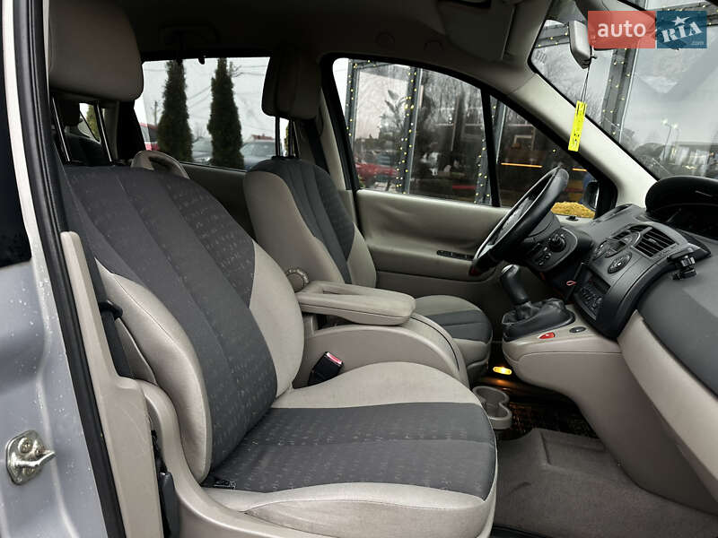 Минивэн Renault Scenic 2005 в Львове фото 24 Минивэн Renault Scenic 2005 в Львове