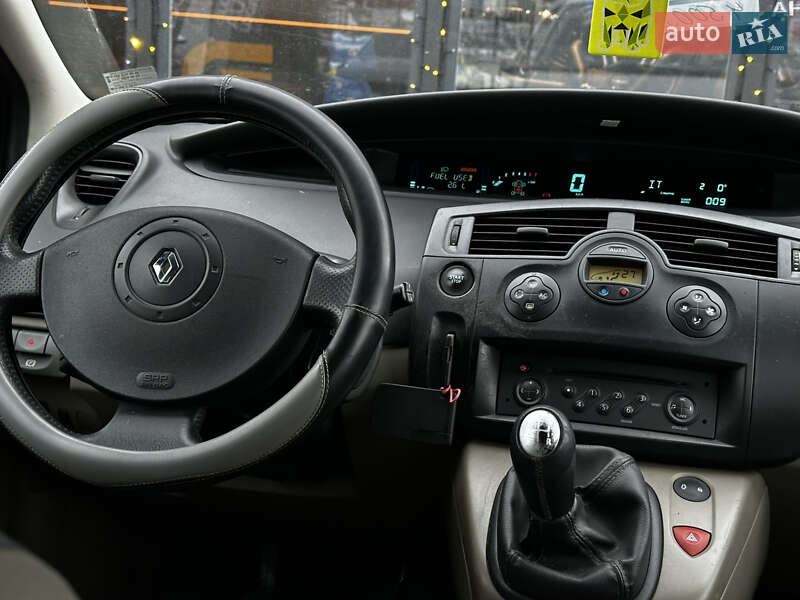 Минивэн Renault Scenic 2005 в Львове фото 30 Минивэн Renault Scenic 2005 в Львове