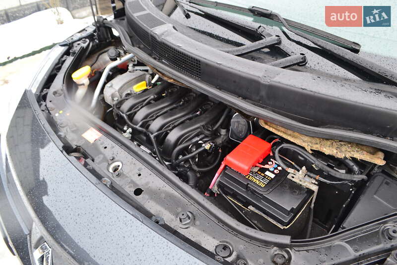 Минивэн Renault Scenic 2006 в Ровно