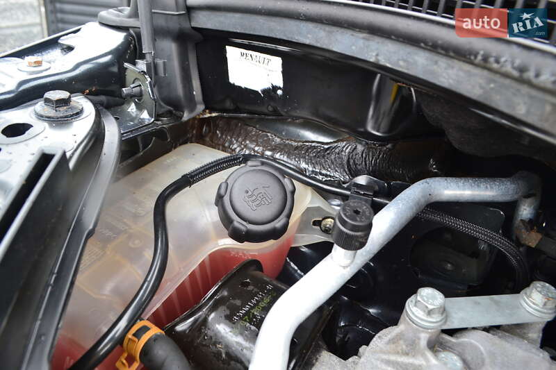 Минивэн Renault Scenic 2006 в Ровно