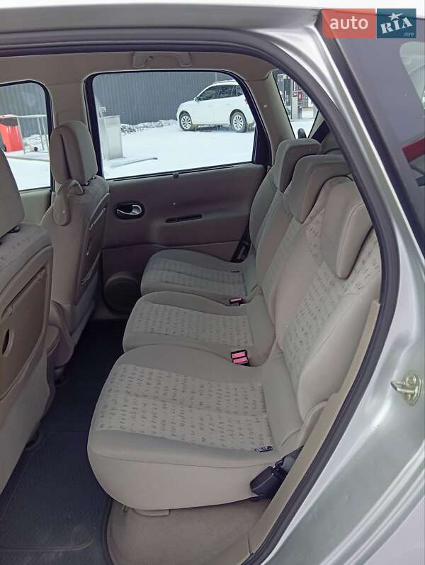 Минивэн Renault Scenic 2004 в Полтаве