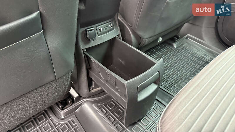 Минивэн Renault Scenic 2020 в Киеве фото 48 Минивэн Renault Scenic 2020 в Киеве