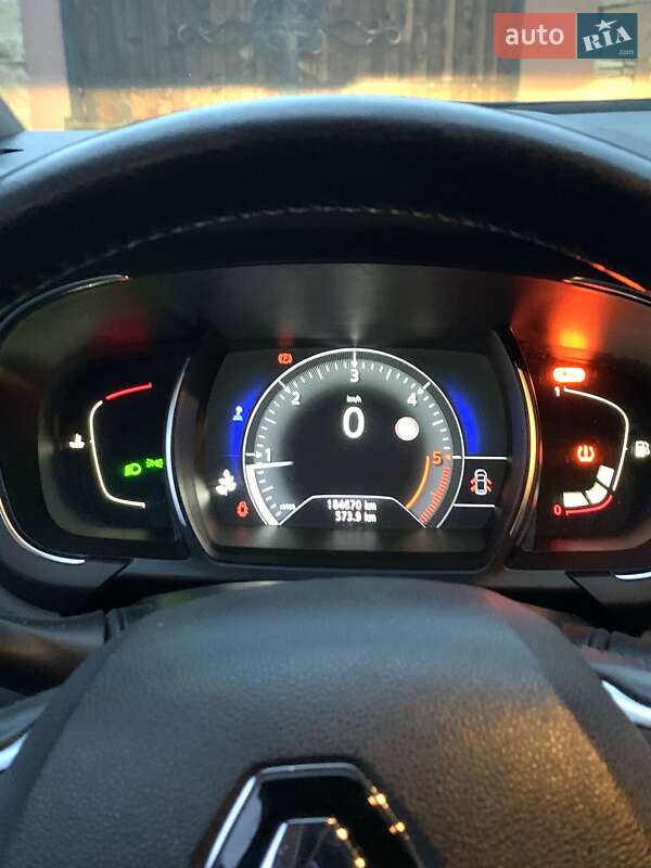 Минивэн Renault Scenic 2016 в Городке фото 17 Минивэн Renault Scenic 2016 в Городке