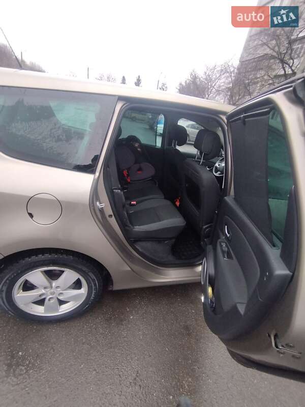 Мінівен Renault Scenic 2009 в Хмельницькому