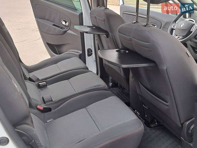 Мінівен Renault Scenic 2012 в Одесі фото 19 Мінівен Renault Scenic 2012 в Одесі