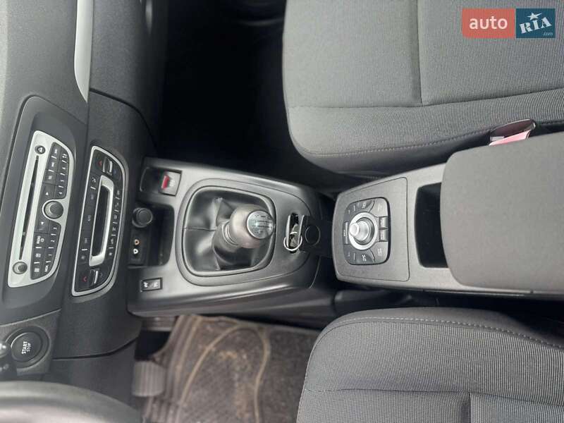 Минивэн Renault Scenic 2010 в Радивилове