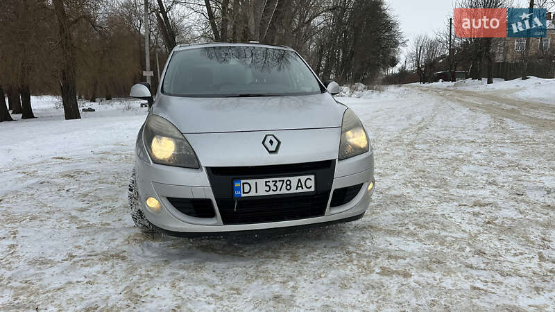 Минивэн Renault Scenic 2010 в Бердичеве фото 3 Минивэн Renault Scenic 2010 в Бердичеве