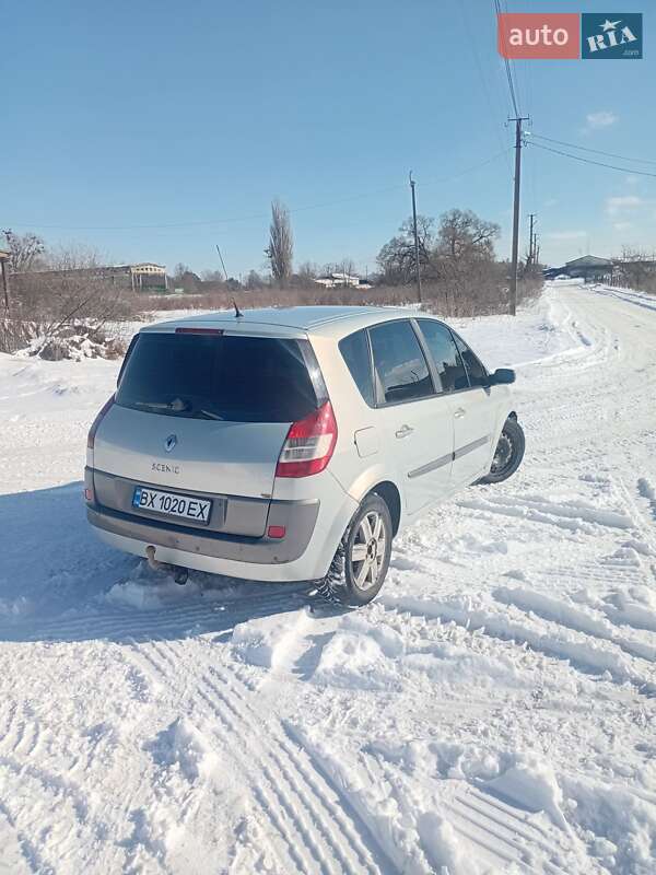 Минивэн Renault Scenic 2003 в Нетешине