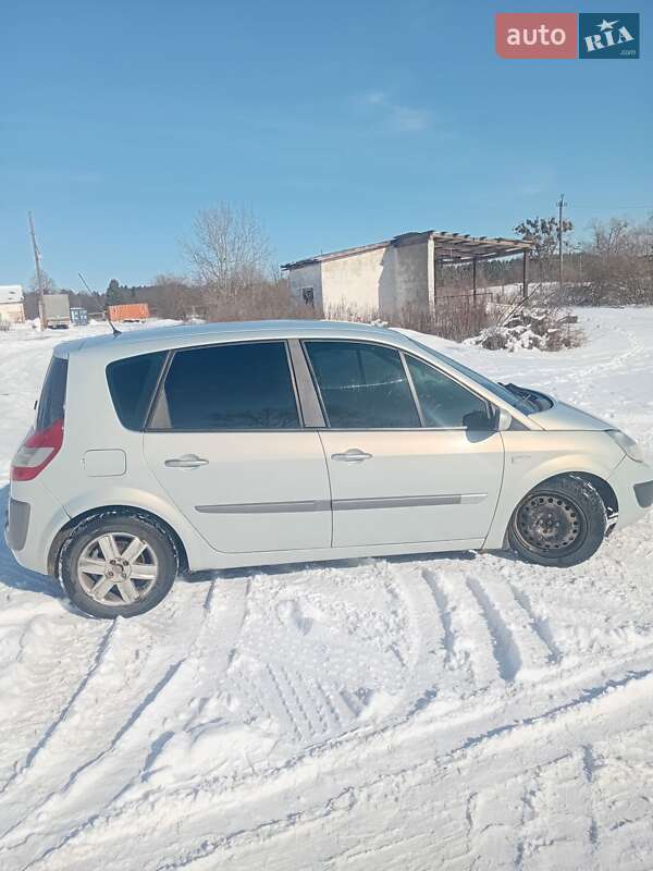 Минивэн Renault Scenic 2003 в Нетешине