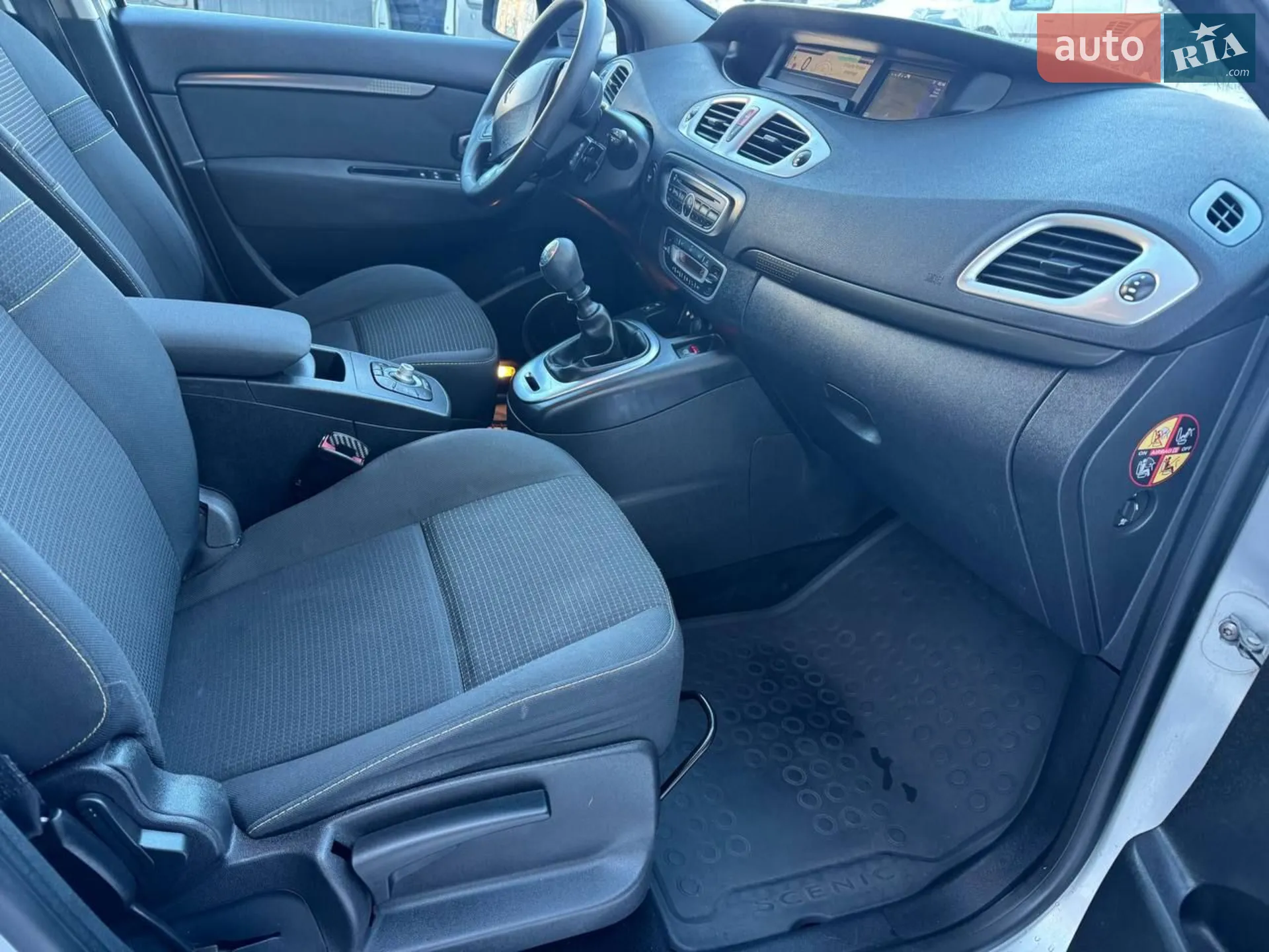 2010 Renault Scenic - мініатюра 27