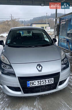 Минивэн Renault Scenic 2011 в Львове