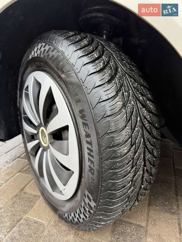 Мінівен Renault Scenic 2007 в Лубнах