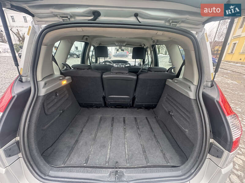 Минивэн Renault Scenic 2008 в Луцке