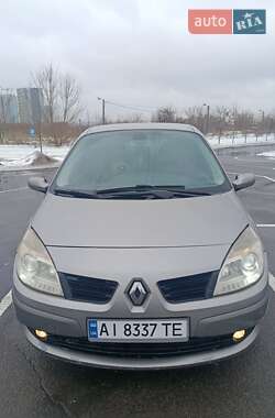 Минивэн Renault Scenic 2006 в Березане