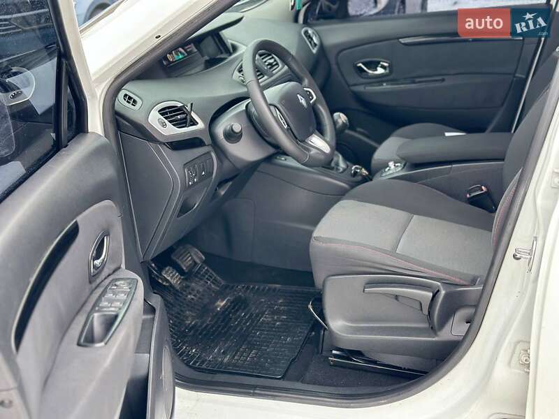 Минивэн Renault Scenic 2012 в Виннице