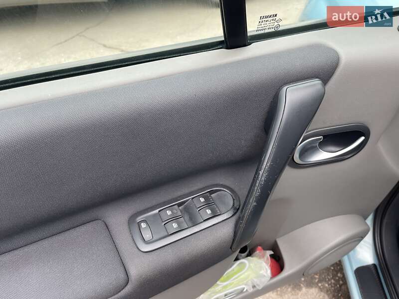 Минивэн Renault Scenic 2007 в Николаеве