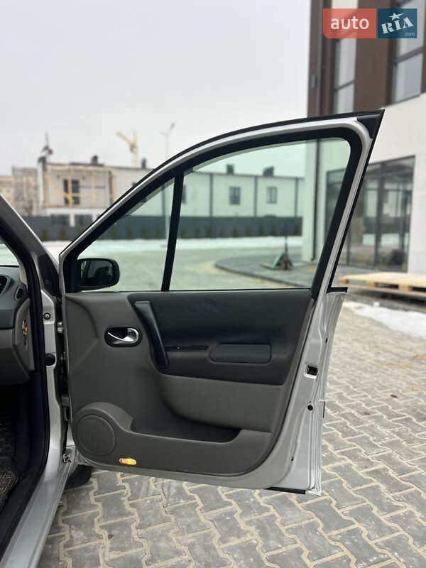 Минивэн Renault Scenic 2006 в Виннице фото 29 Минивэн Renault Scenic 2006 в Виннице