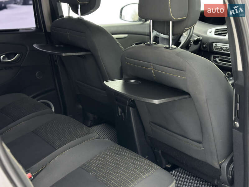 Минивэн Renault Scenic 2009 в Дрогобыче